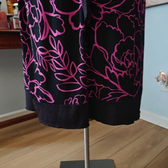 Lane Bryant 22/24W Knee Length Floral Dress - Picture 2 of 7